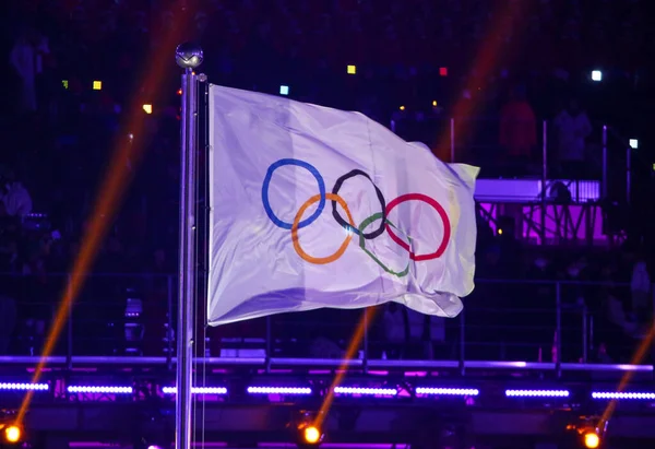 Pyeongchang South Korea Februarie 2018 Drapelul Olimpic Timpul Ceremoniei Deschidere — Fotografie, imagine de stoc