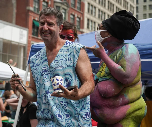 New York Juli 2021 Kunstenaar Andy Golub Met Kunstenaars Schilderen — Stockfoto