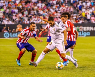 Doğu RUTHERFORD, NJ - 26 Temmuz 2019: MetLife Stadyumu 'nda oynanan 2019 Uluslararası Şampiyonlar Kupası' nda Atletico de Madrid ile oynanan maçta Real Madrid 'in 50. Real Madrid 3-7 yenildi