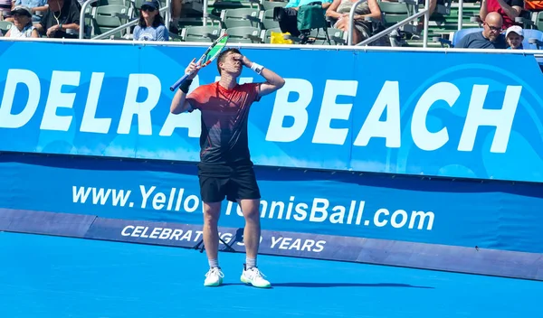 Delray Beach Florida 2022年2月18日 美国职业网球选手Stefan Kozlov在2022年佛罗里达Delray海滩公开赛四分之一决赛中的行动 — 图库照片