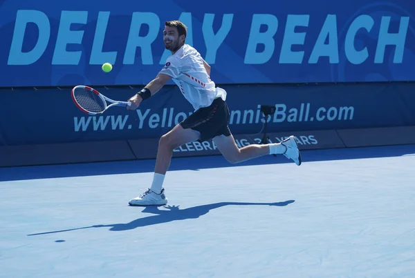 Delray Beach Florida 2022年2月18日 英国职业网球选手Cameron Norrie在2022年佛罗里达Delray海滩公开赛四分之一决赛中的行动 — 图库照片