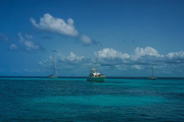 Katalina Sziget Dominikai Köztársaság 2021 Június Luxus Jachtok Catalina Vagy — Stock Fotó