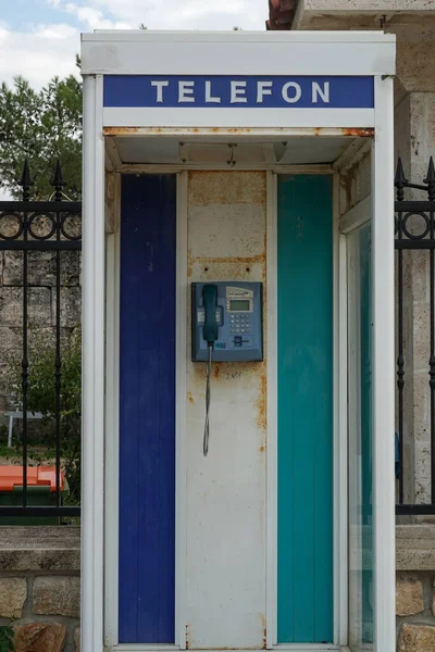 Izmir Türkei November 2021 Altes Straßentelefon Einer Straße Izmir Türkei — Stockfoto