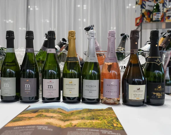 ニューヨーク 2022年3月10日 2022年3月10日 ニューヨークのヴィンエキスポで開催されたテイスト フランスとフランス館でフランスワインが紹介された ヴィンエキスポは ワインの専門家のための最大の展示会の一つです — ストック写真