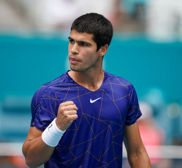 Miami Gardens Florida Aprile 2022 Tennista Spagnolo Carlos Alcaraz Azione — Foto Stock