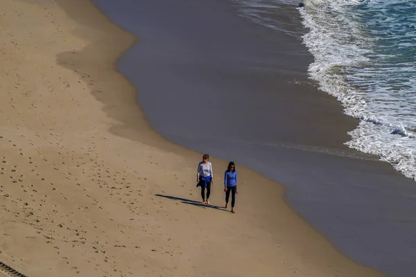 Riviera Beach Florida March 2022 Unidentified Women Walk Beach Singer — Stock Photo, Image