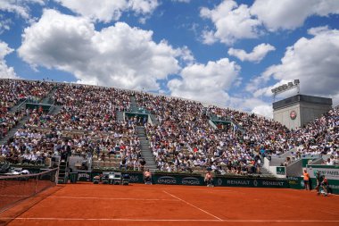 PARIS, FRANCE - 30 Mayıs 2022: Le Stade Roland Garros 'ta Suzanne Lenglen, Fransa' nın başkenti Paris 'te oynanan 2022 Roland Garros maçında