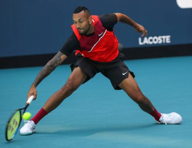 MIAMI GARDENS, FLORIDA - 27 Mart 2022: Avustralyalı profesyonel tenisçi Nick Kyrgios Miami 'deki Hard Rock Stadyumu 32.