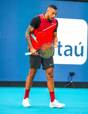 MIAMI GARDENS, FLORIDA - 27 Mart 2022: Avustralyalı profesyonel tenisçi Nick Kyrgios Miami 'deki Hard Rock Stadyumu 32.
