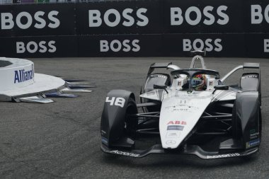 NEW YORK - 10 Temmuz 2021: ROKiT Venturi Yarış Takımı 'ndan Edoardo Mortara (48) 2021 ABB Formula E Dünya Şampiyonası' nda Formula E-Prix 10 yarışında Red Hook
