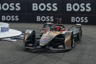 NEW YORK - 10 Temmuz 2021: 2021 ABB Formula E Dünya Şampiyonası New York E-Prix yarışı 10 yarışında DS Techeetah Team 'in 2 kez FIA Formula E Dünya Şampiyonu Jean-Eric Vergne (25)