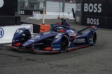 NEW YORK - 10 Temmuz 2021: Envision Yarış Takımı 'ndan Nick Cassidy (37) 2021 ABB Formula E Dünya Şampiyonası' nda Formula E-Prix yarışı 10 'da Red Hook