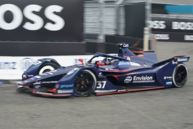 NEW YORK - 10 Temmuz 2021: Envision Yarış Takımı 'ndan Nick Cassidy (37) 2021 ABB Formula E Dünya Şampiyonası' nda Formula E-Prix yarışı 10 'da Red Hook