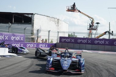 NEW YORK - 10 Temmuz 2021: Envision Yarış Takımı 'ndan Nick Cassidy (37) 2021 ABB Formula E Dünya Şampiyonası' nda Formula E-Prix yarışı 10 'da Red Hook
