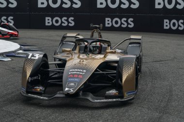 NEW YORK - 10 Temmuz 2021: DS TECHEETAH Ekibinden Antonio Felix Da Costa (13) 2021 ABB Formula E Dünya Şampiyonası 'nda Formula E-Prix 10 yarışında Red Hook