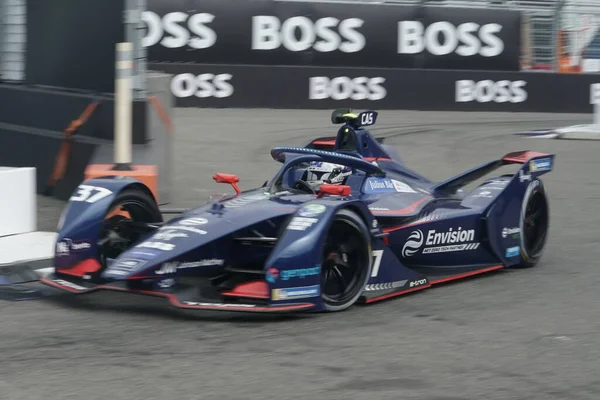 NEW YORK - 10 Temmuz 2021: Envision Yarış Takımı 'ndan Nick Cassidy (37) 2021 ABB Formula E Dünya Şampiyonası' nda Formula E-Prix yarışı 10 'da Red Hook