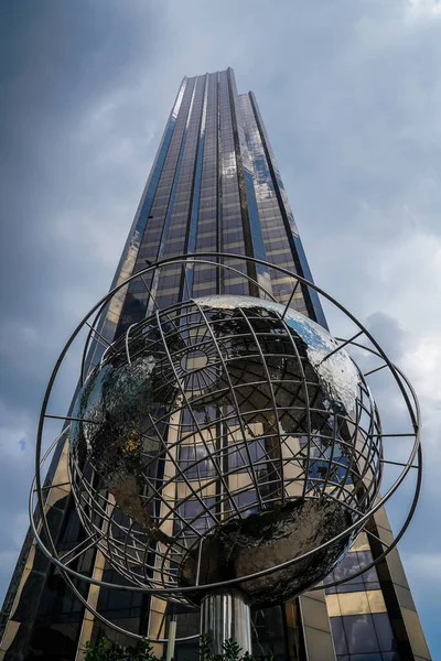 New York July 2022 Globe Front Trump International Hotel Tower — Photo