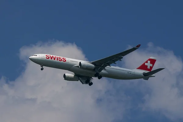 New York July 2022 Swissair Airbus A330 New York Sky — ストック写真