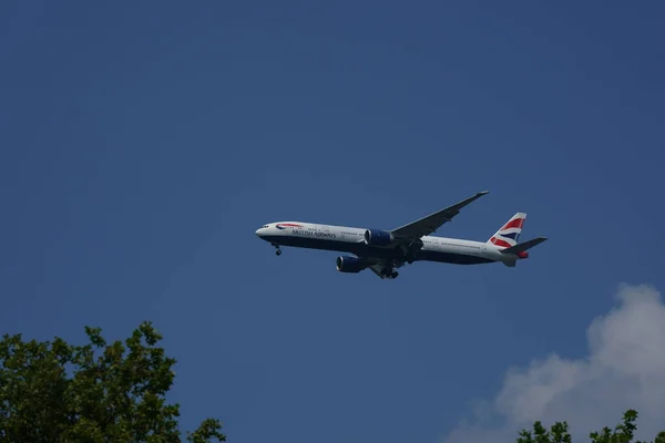 New York July 2022 British Airways Boeing 777 Descending Landing — Stock Photo, Image