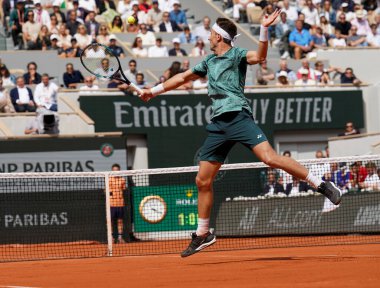 PARIS, FRANCE - 5 Haziran 2022: Norveç 'ten profesyonel tenisçi Casper Ruud, İspanya' dan Rafael Nadal ile 2022 'de Paris, Fransa' da oynanan final maçında