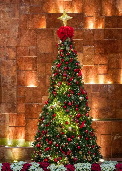 New York December 2021 Christmas Tree Trump Tower 5Th Avenue — ストック写真