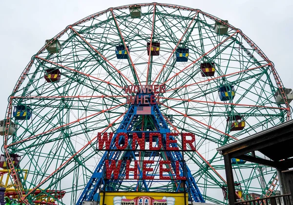 Brooklyn New York May 2021 Wonder Wheel Coney Island Amusement — Fotografia de Stock