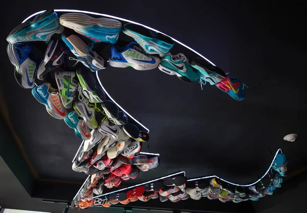 Isla Mujeres Mexico April 2022 Rafael Nadal Tennis Shoes Display — Stockfoto