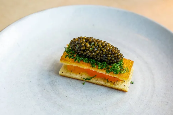 Egg Toast Caviar Herbs Gourmet Restaurant — Foto de Stock