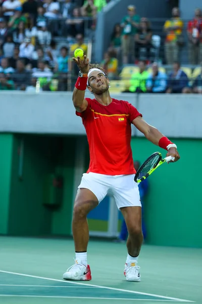 オリンピック テニス センターでリオ 2016年のオリンピック大会の男子シングルス準決勝の試合中にリオ ジャネイロ ブラジル 2016 オリンピック チャンピオン スペインのラファエル — ストック写真