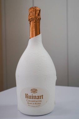 NEW YORK - AUGUST 27, 2022: Ruinart Blanc de Blancs 'Second Skin' Champagne. Ruinart's innovative 'Second Skin' is an eco-friendly alternative to a gift box.