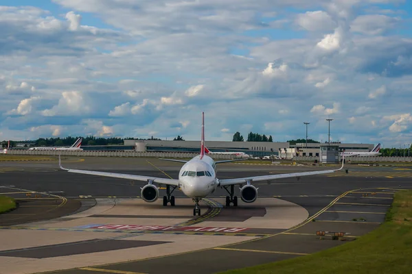 Paris France June 2022 Turkish Airlines Airbus A321 Tarmac Charles — Stockfoto