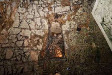 Şampanya dükkanının mahzeninde Vranken-Pomthe Reims 'de