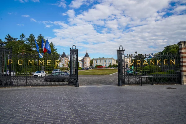 Reims Francja Maj 2022 Wejście Posiadłości Winiarskiej Historycznej Siedziby Francuskiego — Zdjęcie stockowe