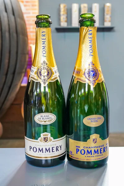 Reims Francia Mayo 2022 Botellas Pommery Champagne Finca Vinícola Sede — Foto de Stock