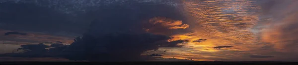 Landskap Med Jävla Solnedgång Panorama Tragisk Dyster Himmel Solens Sista — Stockfoto