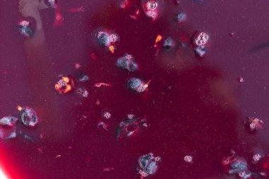 Şarap malzemesi, üzüm suyu - mutlaka, stum, maun. Moldova 'da şarap üretim teknolojisi. Şarap yapma geleneği..