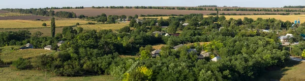 摩尔多瓦北部地区的景观 自然的牧养全景 摩尔多瓦村庄 房屋和街道 — 图库照片