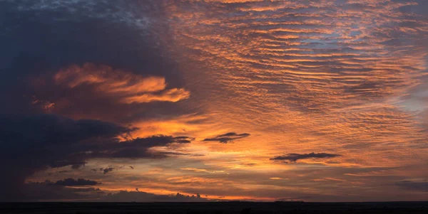 Landskap Med Jävla Solnedgång Panorama Tragisk Dyster Himmel Solens Sista — Stockfoto