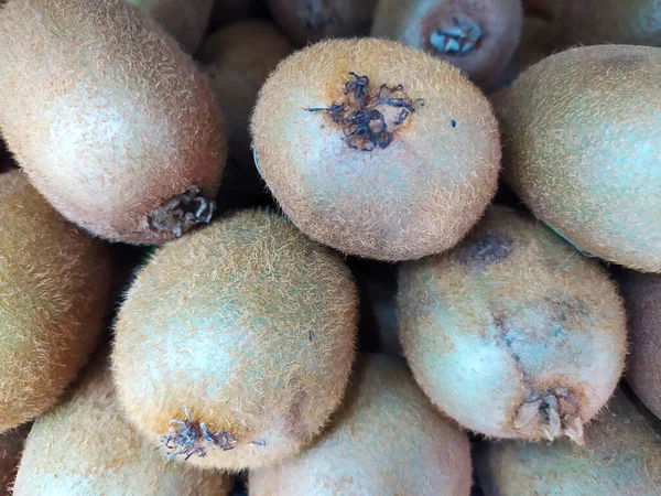 Vollrahmen Frisches Kiwi Obst Auf Dem Markt Zum Verkauf — Stockfoto