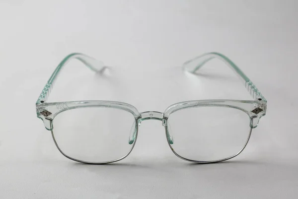 Elegante Montura Gafas Transparentes Aislada Sobre Fondo Blanco —  Fotos de Stock