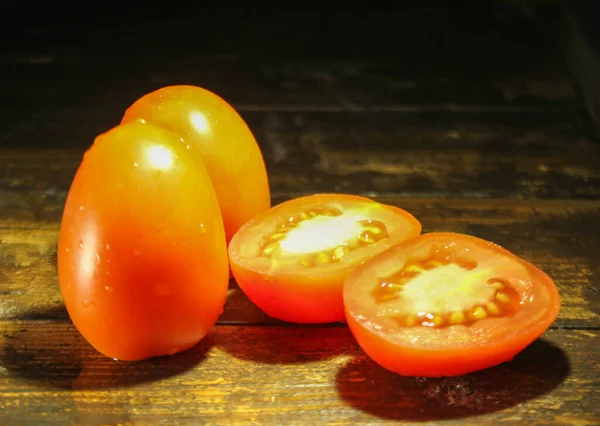 Fresh Red Tomatoes Wooden Background Water Droplets Dark Moody — ストック写真