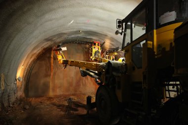 Yeni bir tünel inşaatı