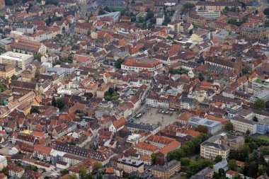 Landau kuş bakışı.