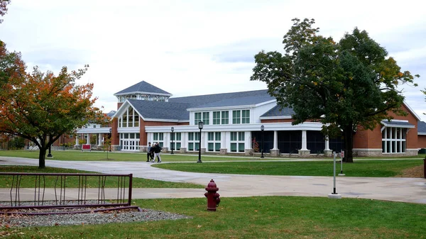 Opzetten Van Shot Van Moderne Universiteitscampus Student Union Building — Stockfoto