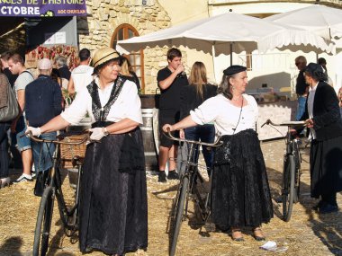 chusclan Köyü, güneyinde fran üzüm hasat festivali