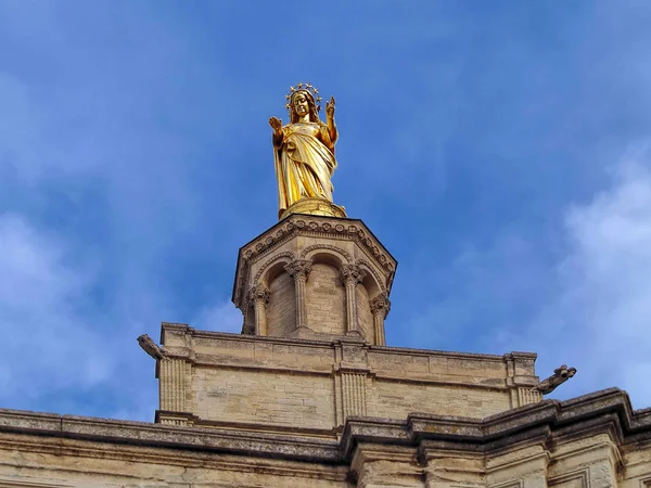 Estatua de la Virgen María en Aviñón, Palacio de los Papas, Francia —  Fotos de Stock