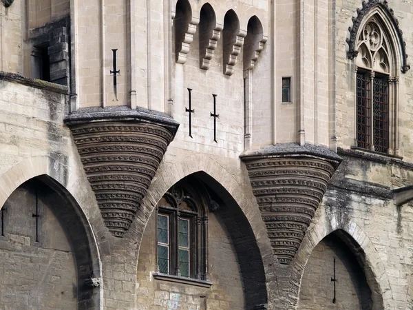 Detalle del famoso Palais des Papes, Aviñón, Francia — Foto de Stock