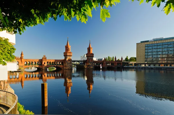 Ponte oberbaum Berlino — Foto Stock