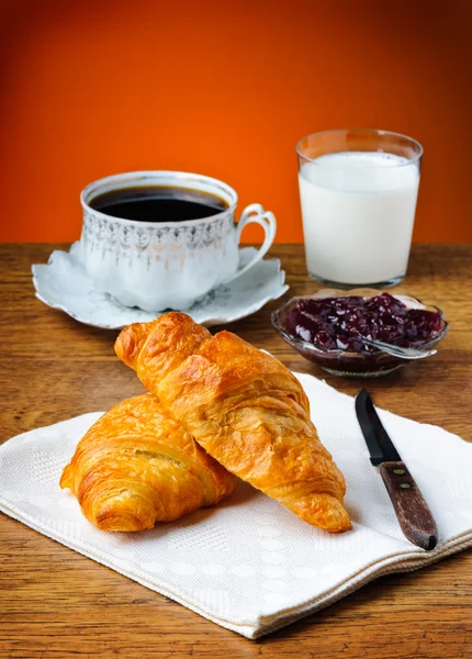 Französisches Frühstück — Stockfoto