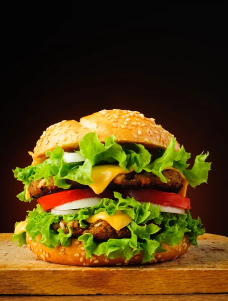 Dubbele cheeseburger — Stockfoto